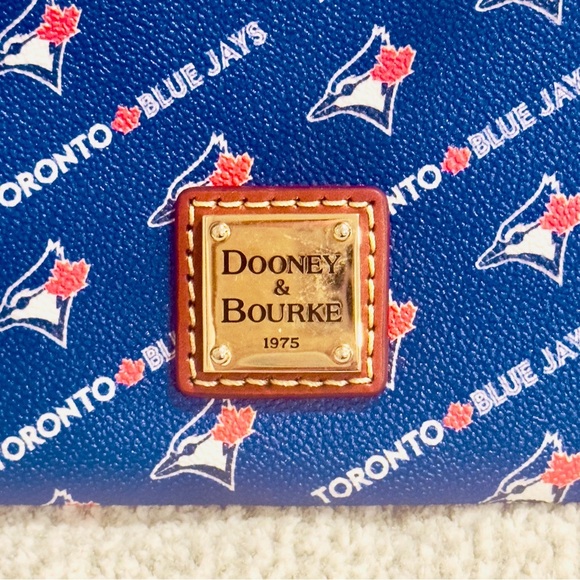 Dooney & Bourke Toronto Blue Jays Women's Double Zip Team Color Crossbody Purse - Picture 9 of 9